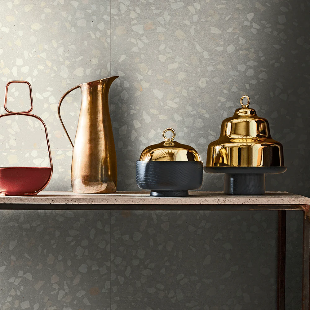 Terrazzo Raw 010 med lyse, beige sten Sokkelkant - Image 3